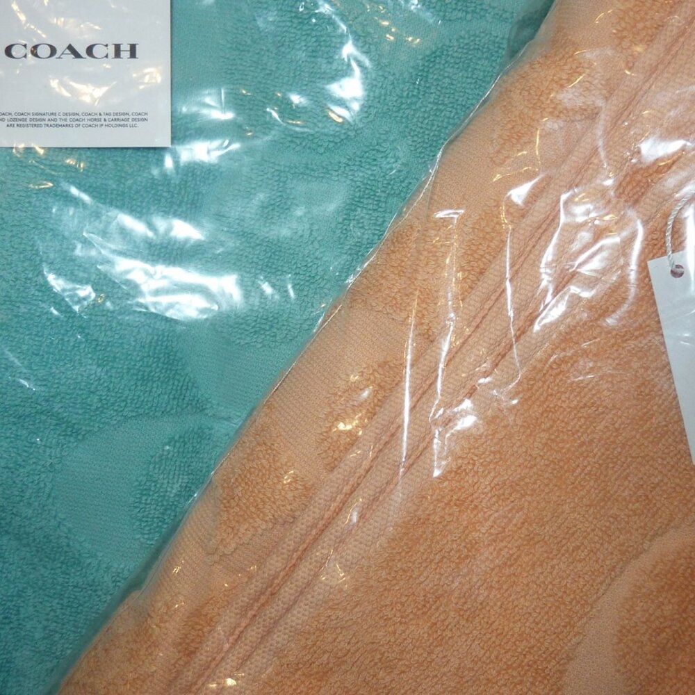 NWT Authentic Coach CV318 XL Signature Cotton Beach Bath Towel Turquoise Unisex